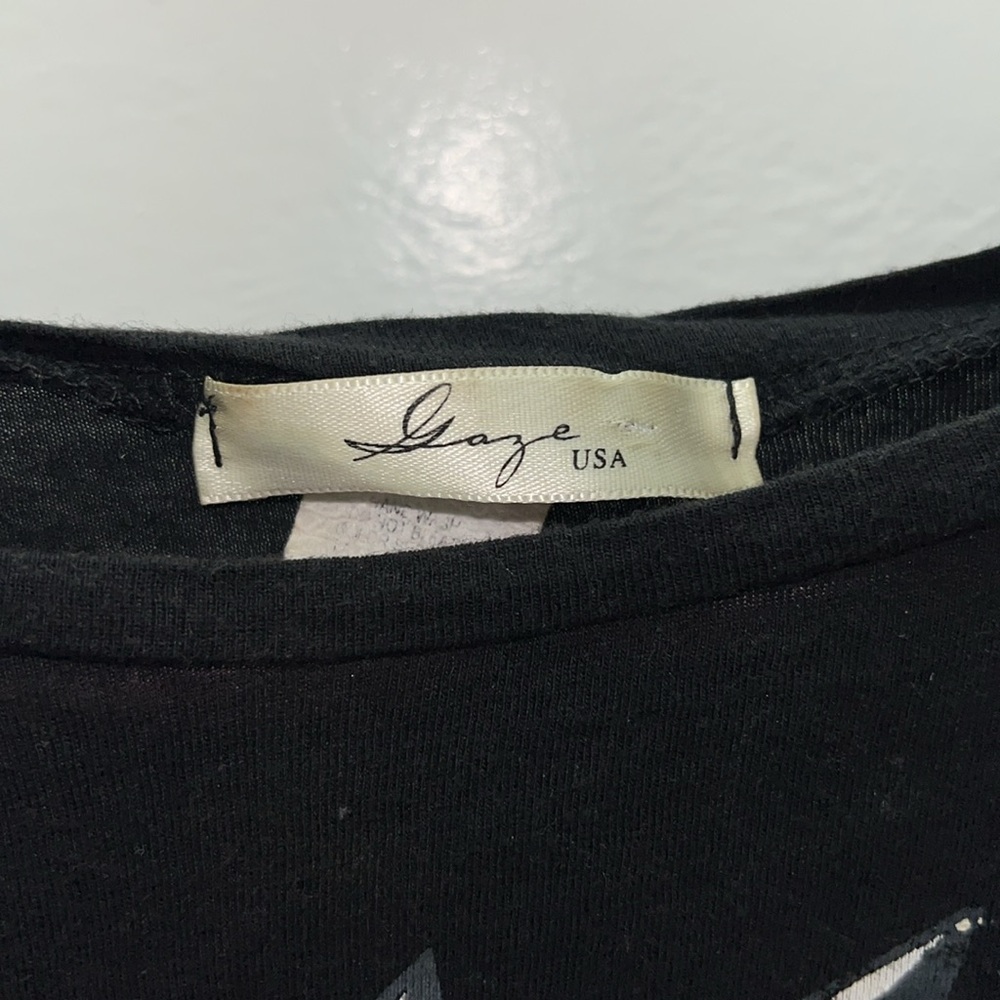 Graphic Print Cropped Rocker Tee - Picture 3 of 7